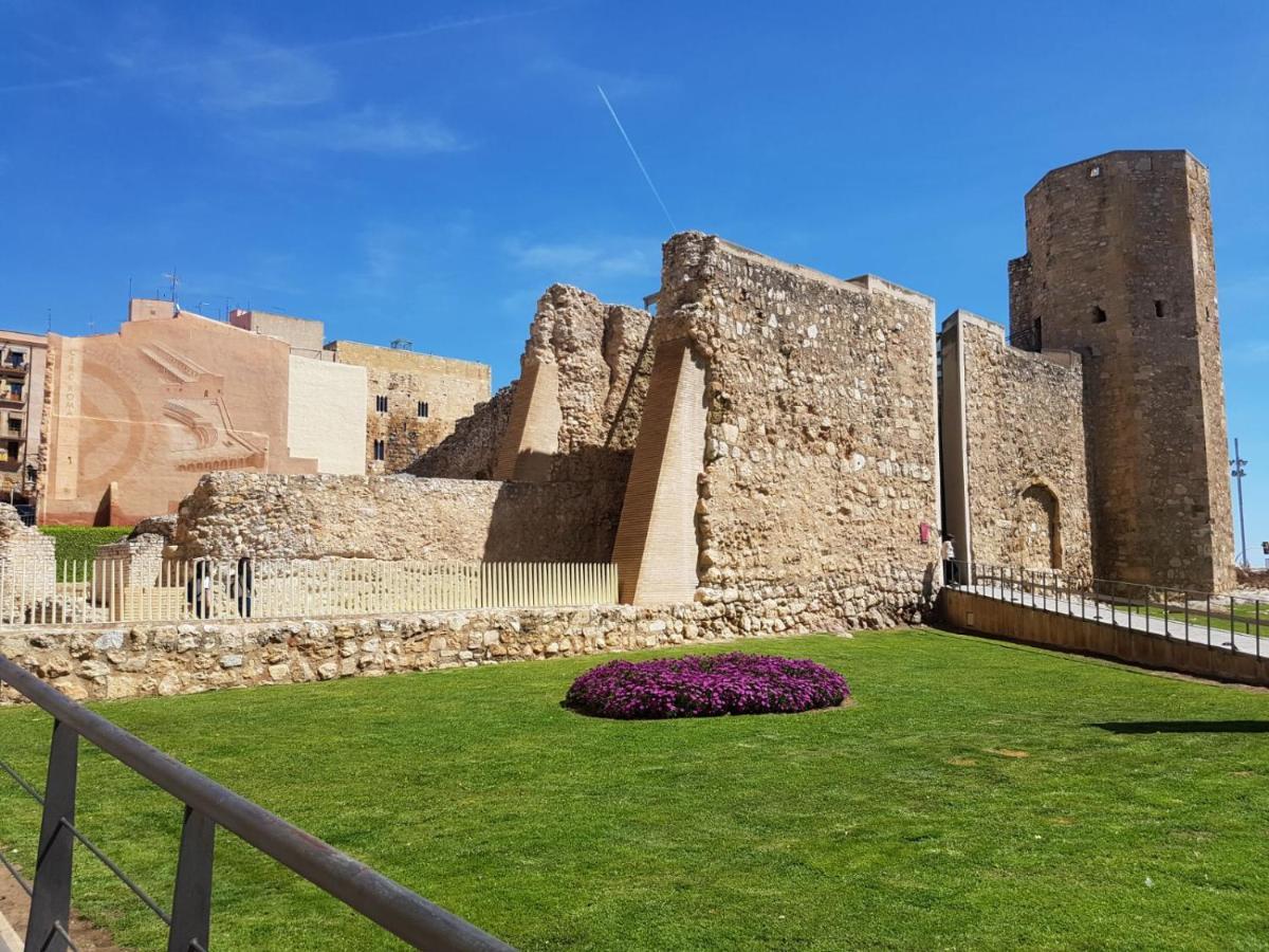 Exceptional Apartment In The Heart Of The City Tarragona Luaran gambar